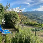 Casa Pino Mit Eingezaeuntem Garten In Ligurien Zur Alleinnutzung Сasa de vacaciones