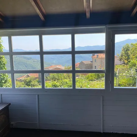 Casa Pino Mit Eingezaeuntem Garten In Ligurien Zur Alleinnutzung Borghetto d'Arroscia