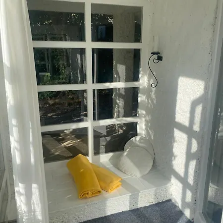 Casa Pino Mit Eingezaeuntem Garten In Ligurien Zur Alleinnutzung בית נופש