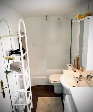 Casa Pino Mit Eingezaeuntem Garten In Ligurien Zur Alleinnutzung *