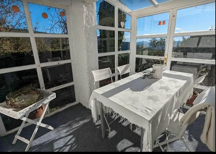 Casa Pino Mit Eingezaeuntem Garten In Ligurien Zur Alleinnutzung Feriehus *